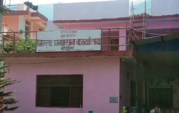 आफूले चढ्ने गाडी एम्बुलेन्स बनाउने दार्चुलाका सिडिओ जोशीको घोषणा 